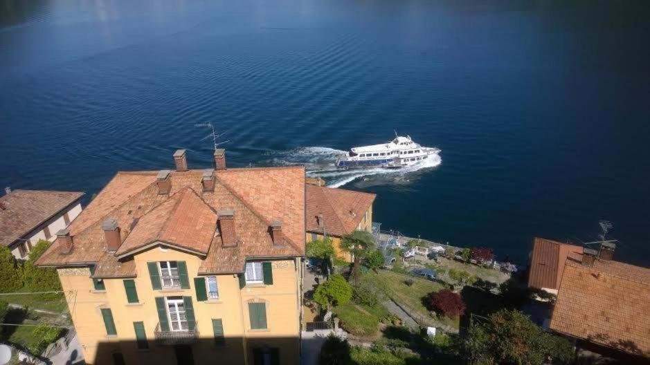 The Family - Apartments In Villa With Lake View Ардженьо Екстериор снимка